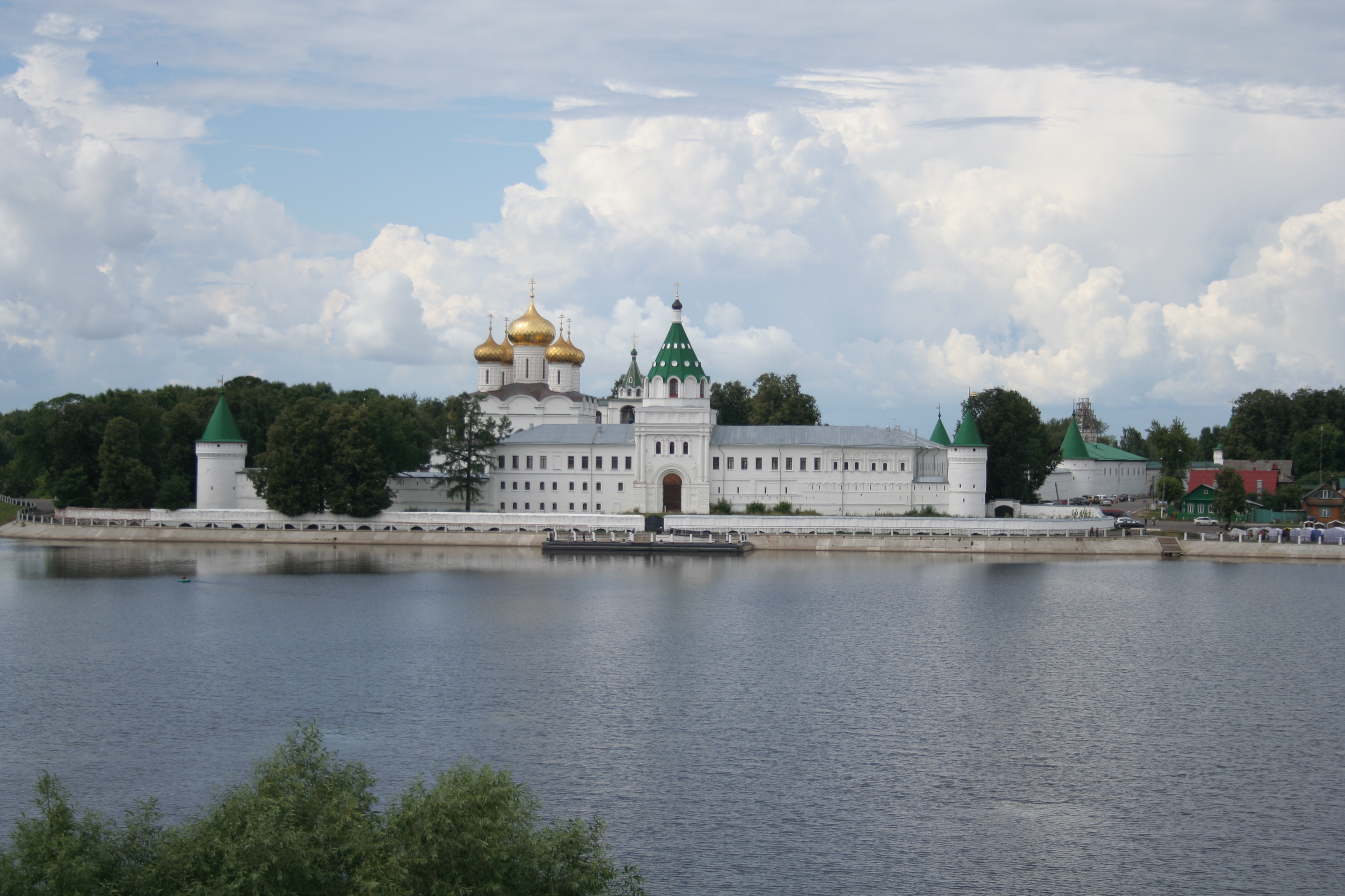 Ипатьевский монастырь Кострома